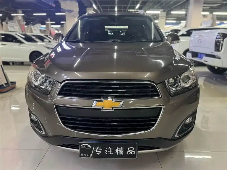 Chevrolet Captiva 2.4 L 4 WD Flagship 7-seat