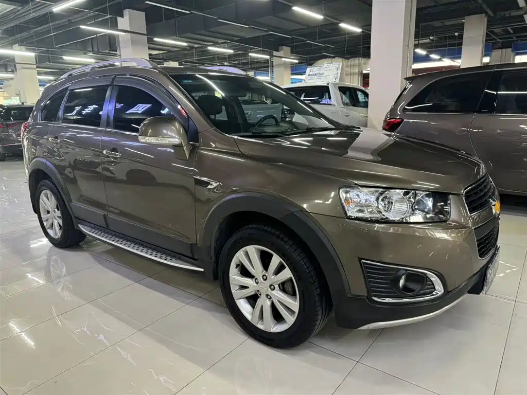 Captiva 2.4 L 4 WD Flagship 7-seat