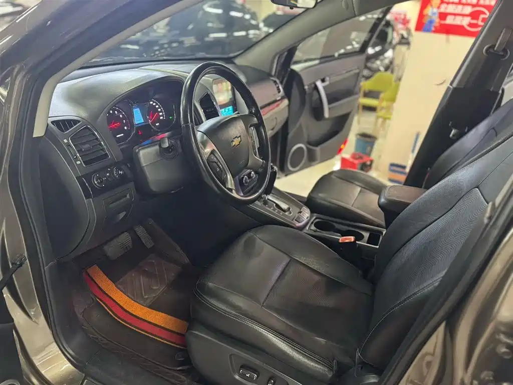 Captiva 2.4 L 4 WD Flagship 7-seat