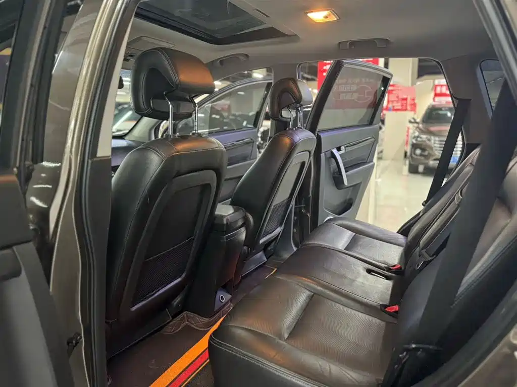 Captiva 2.4 L 4 WD Flagship 7-seat