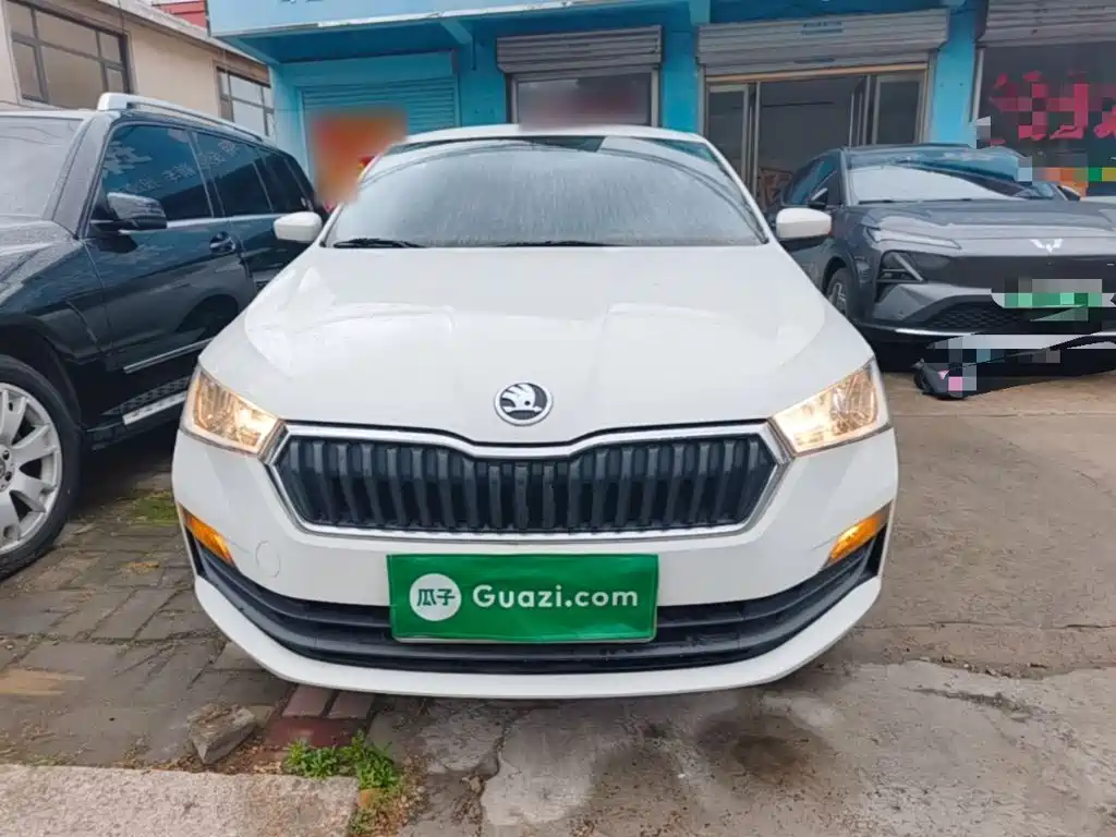 Rapid 1.5 L Manual Standard