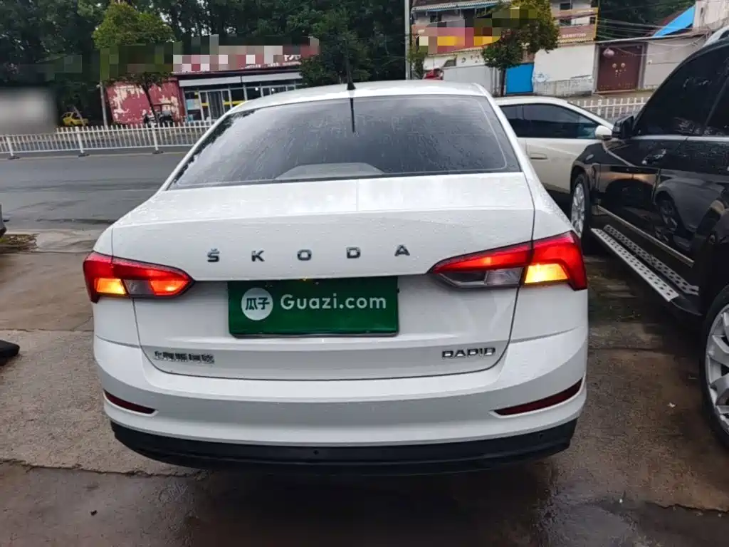 Rapid 1.5 L Manual Standard