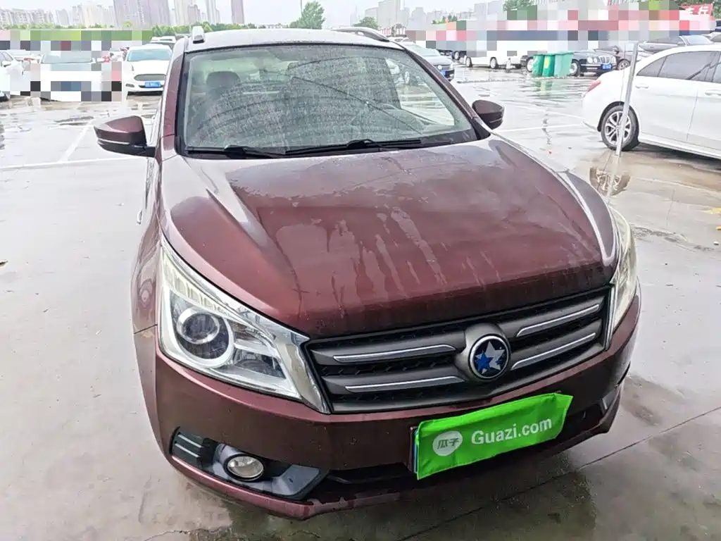 Venucia T70 2.0 L CVT Wise Fun