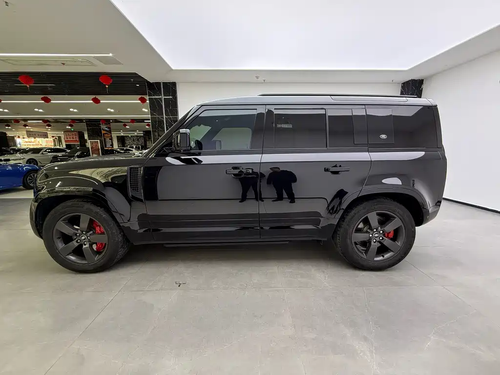 Land Rover Defender 110 3.0 T P400 X-DYNAMIC HSE