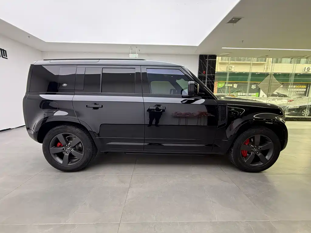 Land Rover Defender 110 3.0 T P400 X-DYNAMIC HSE