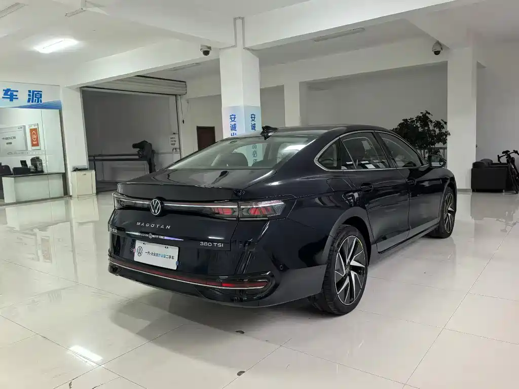 Magotan 380 TSI DSG Supreme