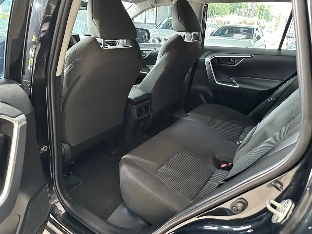 Wildlander 2.0 L CVT 2 WD Urban