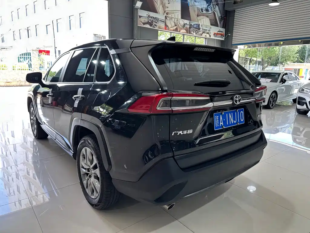 Wildlander 2.0 L CVT 2 WD Urban