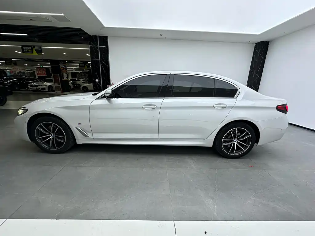 BMW 5 Series Facelift II 525 Li M Sport Package