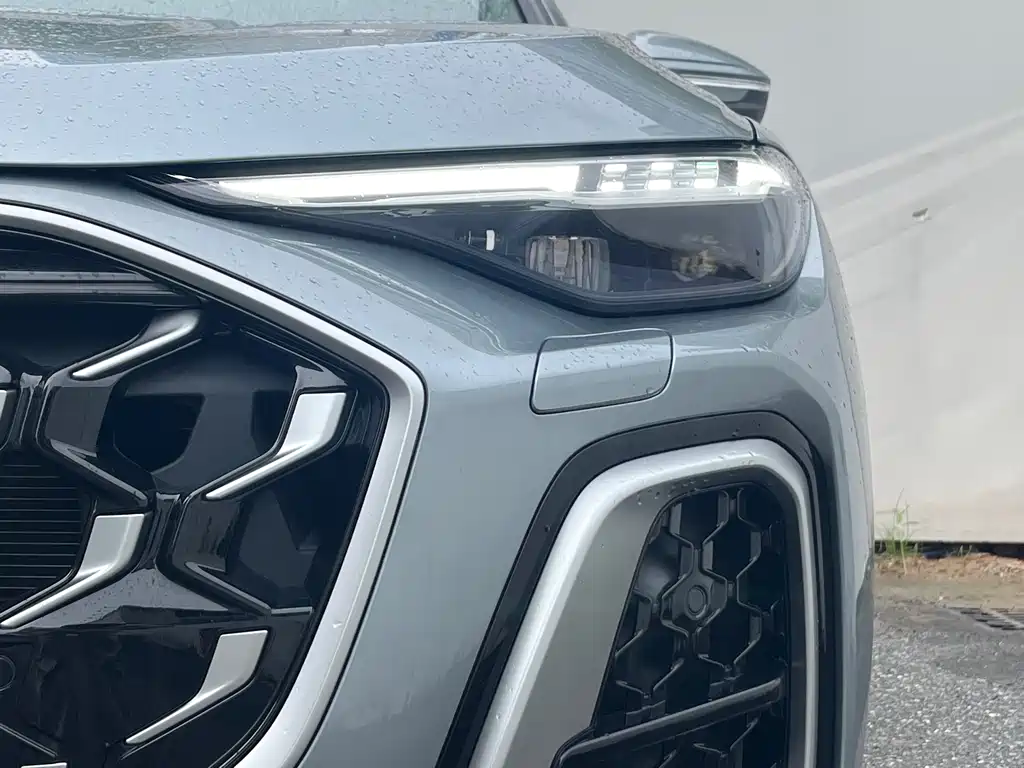 Audi Q5 L 奥迪Q5 L 2026款 2.0 T 千万用户专享版