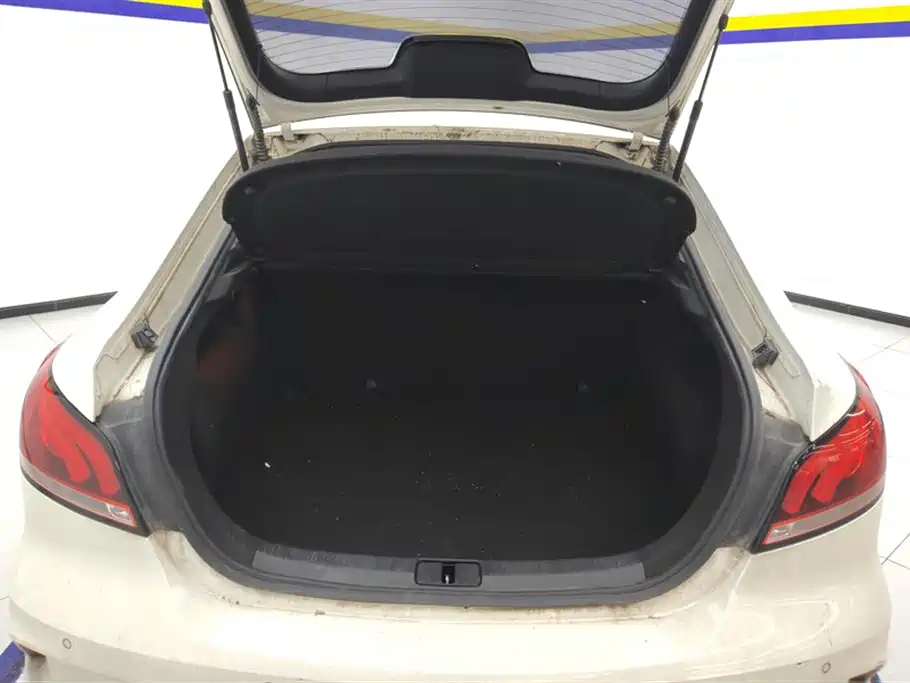 MG6 20 T Auto Luxury Connected CN-V