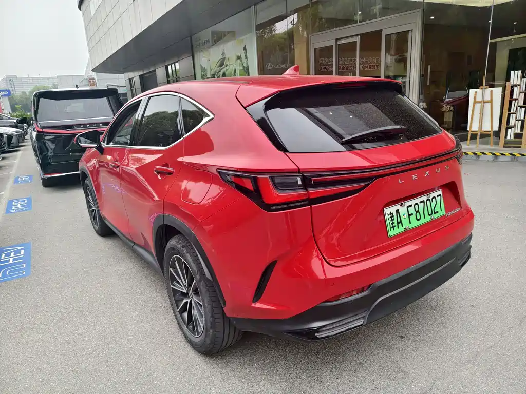 Lexus NX NEV 400 h+ Smooth