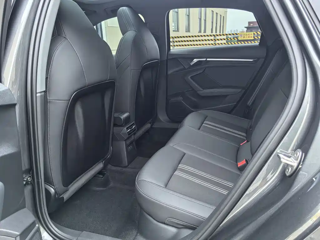 Audi A3 Facelift A3 L Limousine 35 TFSI Fashion Sport