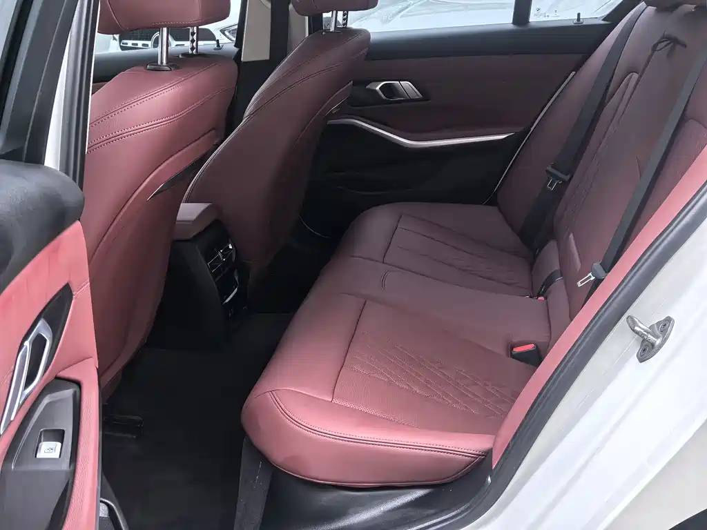 BMW 3 Series 320 i M Sport Package