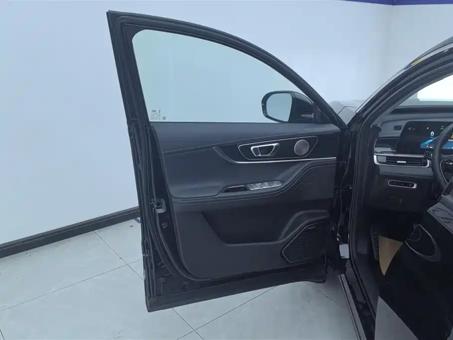 Tiggo 7 PLUS NEV 瑞虎7 PLUS新能源 2023款 冠军版 1.5 T 100 KM 锋速