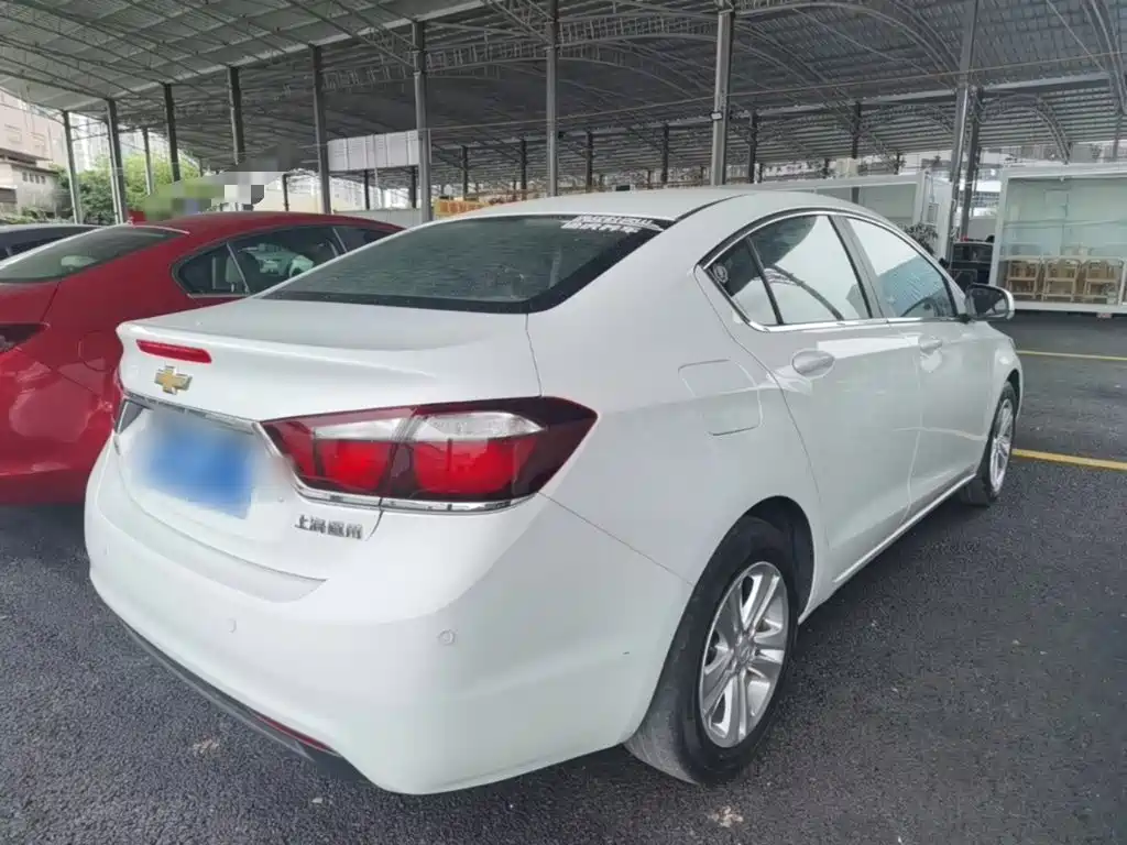 Cruze 1.5 L Auto Fashion Sunroof
