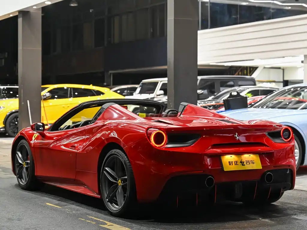 Ferrari 488 488 Spider