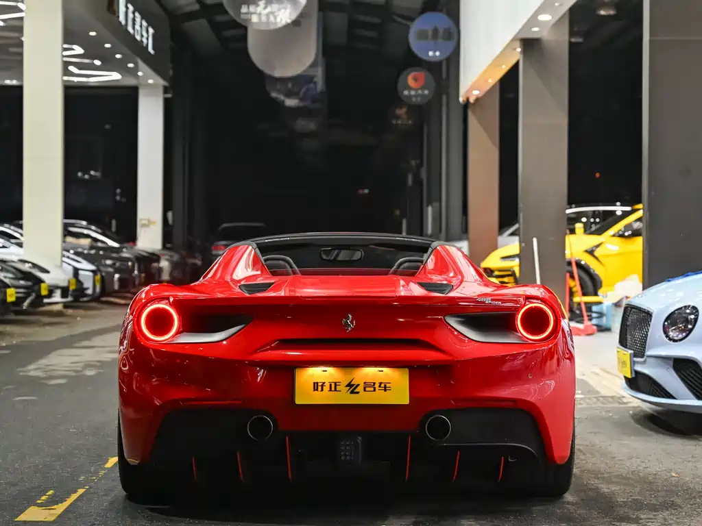 Ferrari 488 488 Spider