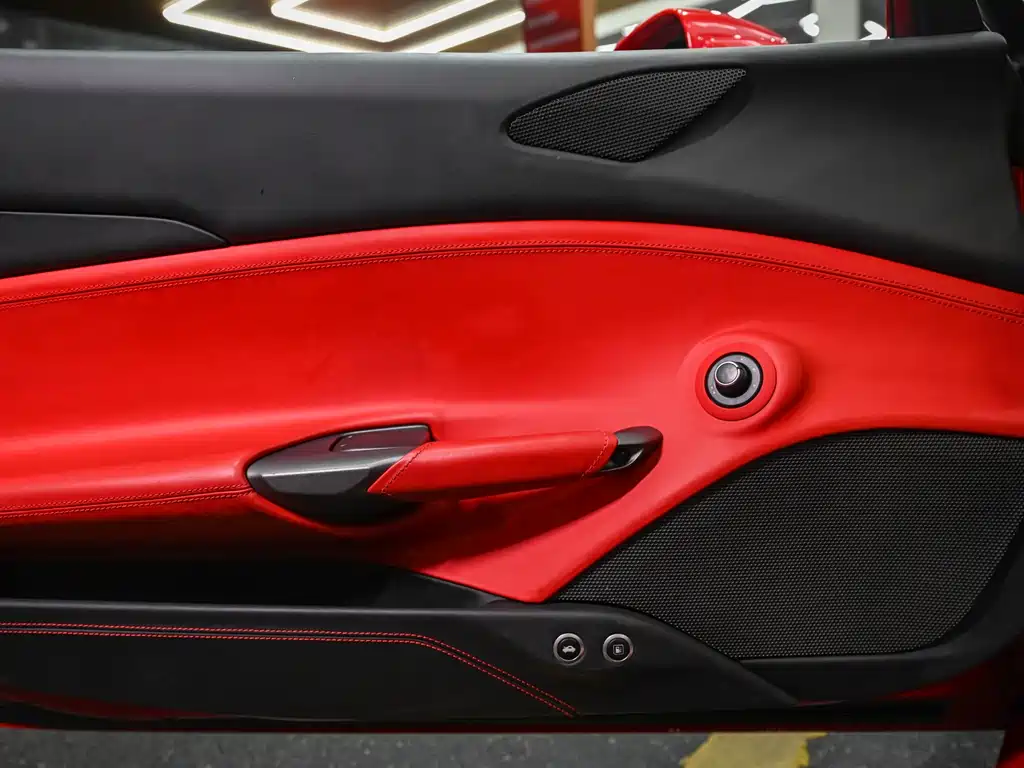 Ferrari 488 488 Spider