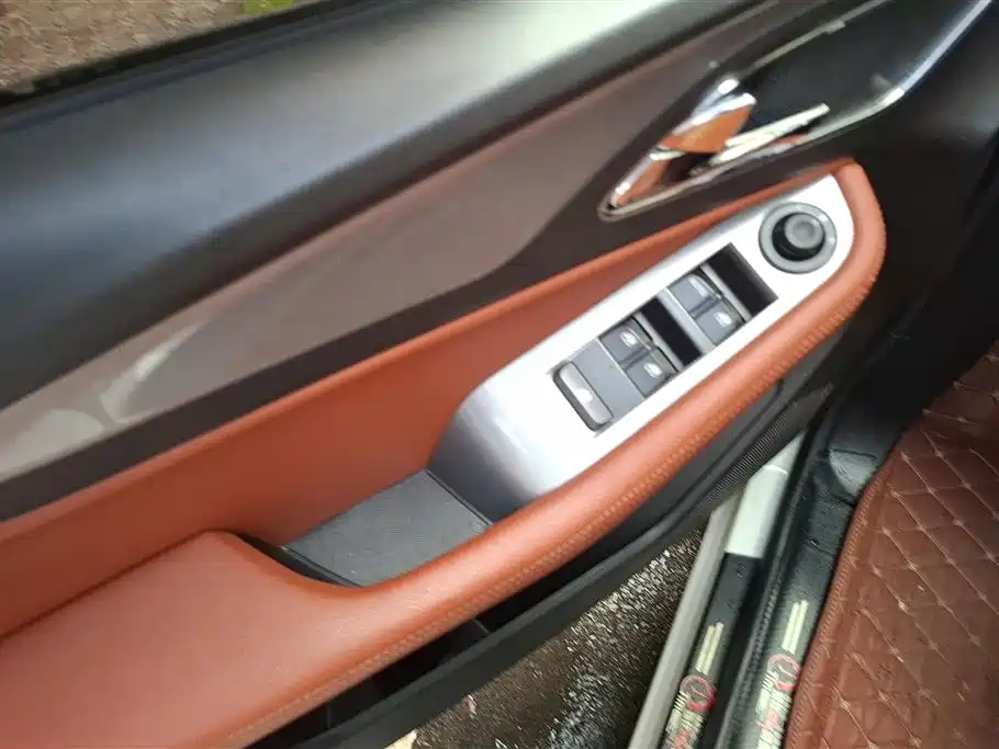 Baojun 560 1.8 L iAMT Luxury