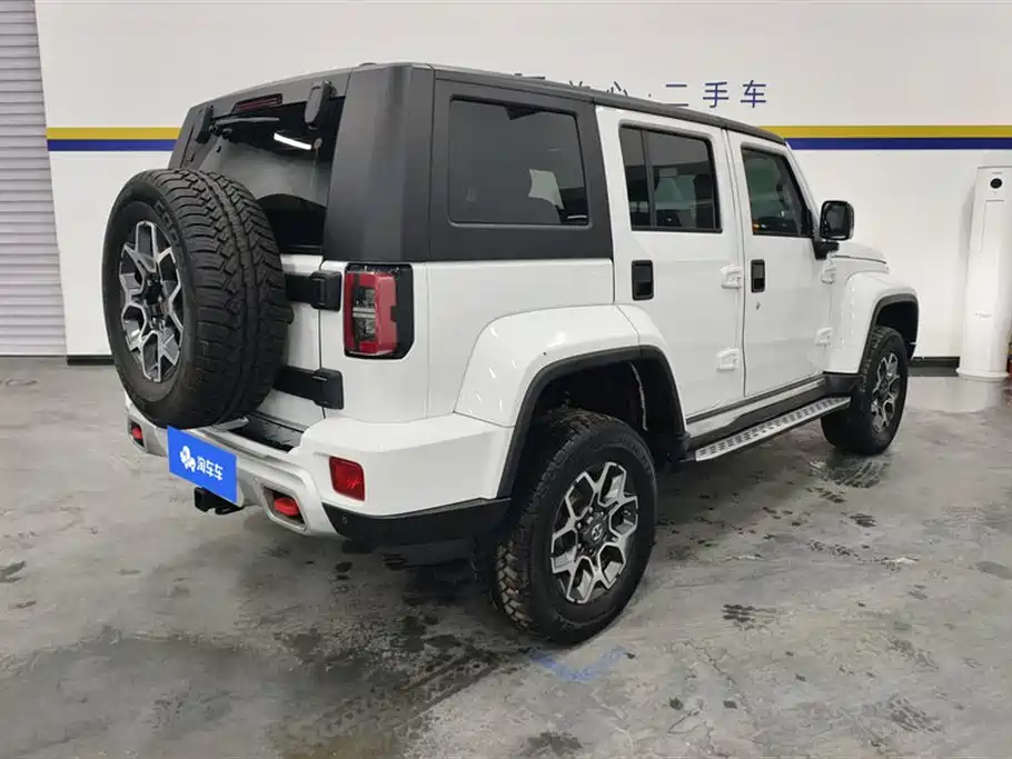 BAIC BJ40 PLUS 2.3 T Auto 4 WD Premium CN-VI