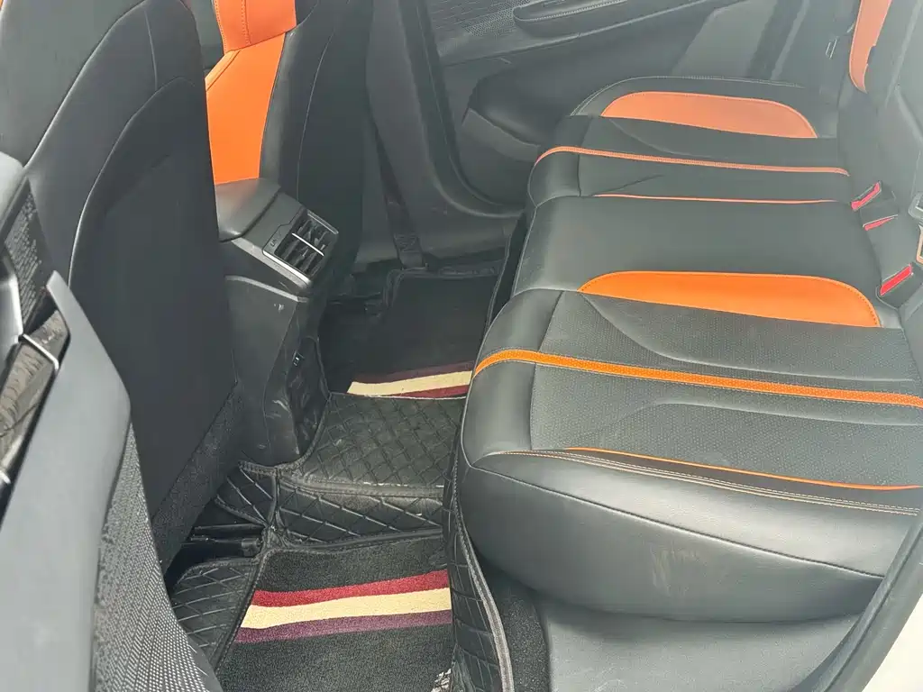 Changan UNI-V 1.5 T 500 Bar Distinguished Sport
