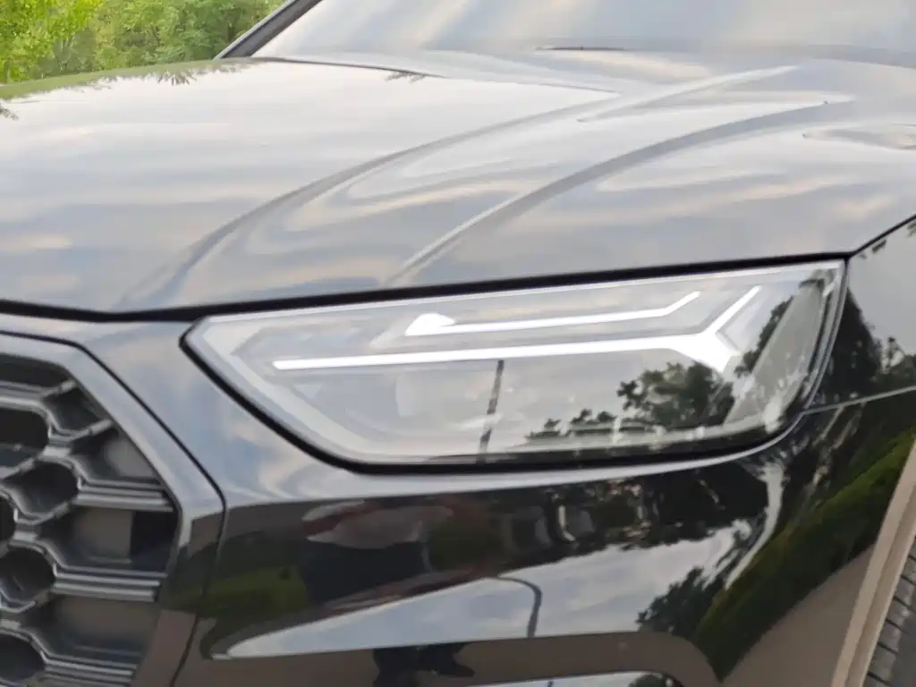 Audi Q5 L 40 TFSI Luxury Dynamic
