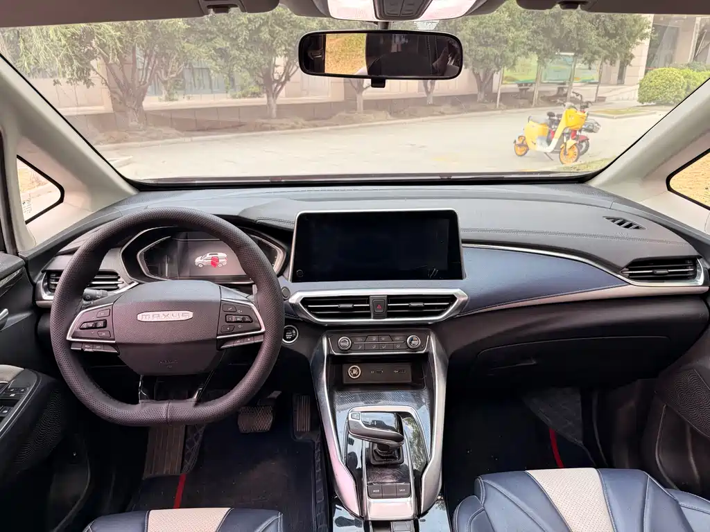 Maxus EUNIQ 5 上汽大通MAXUS EUNIQ 5 2020款 1.3 T PLUG IN 尊享版
