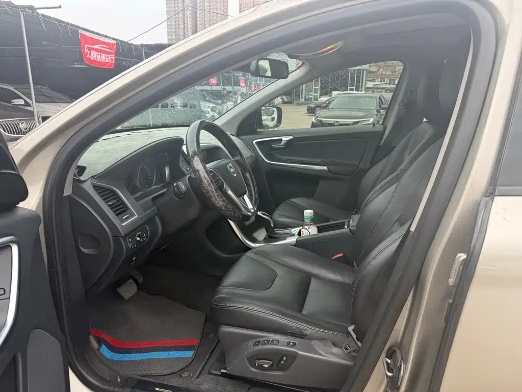 Volvo XC60 (Import) T5 Smart Ease
