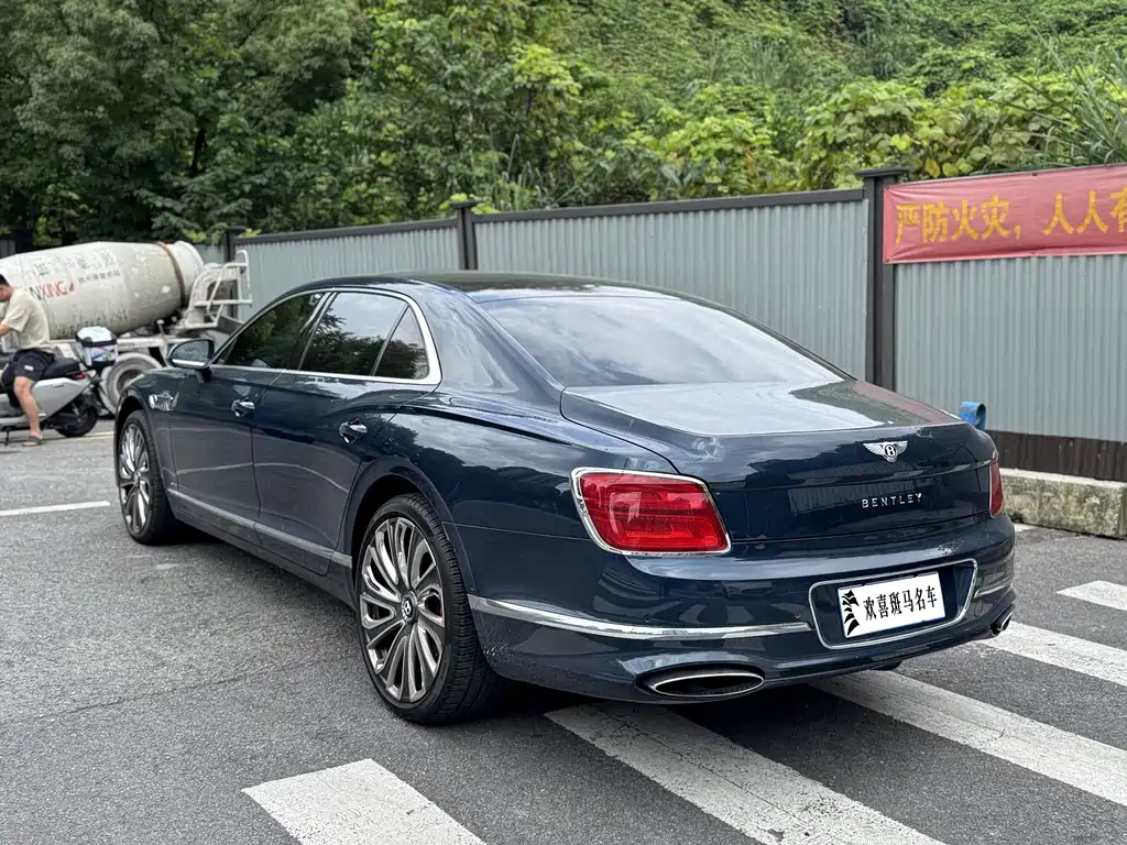 Flying Spur 6.0 T W12 Standard