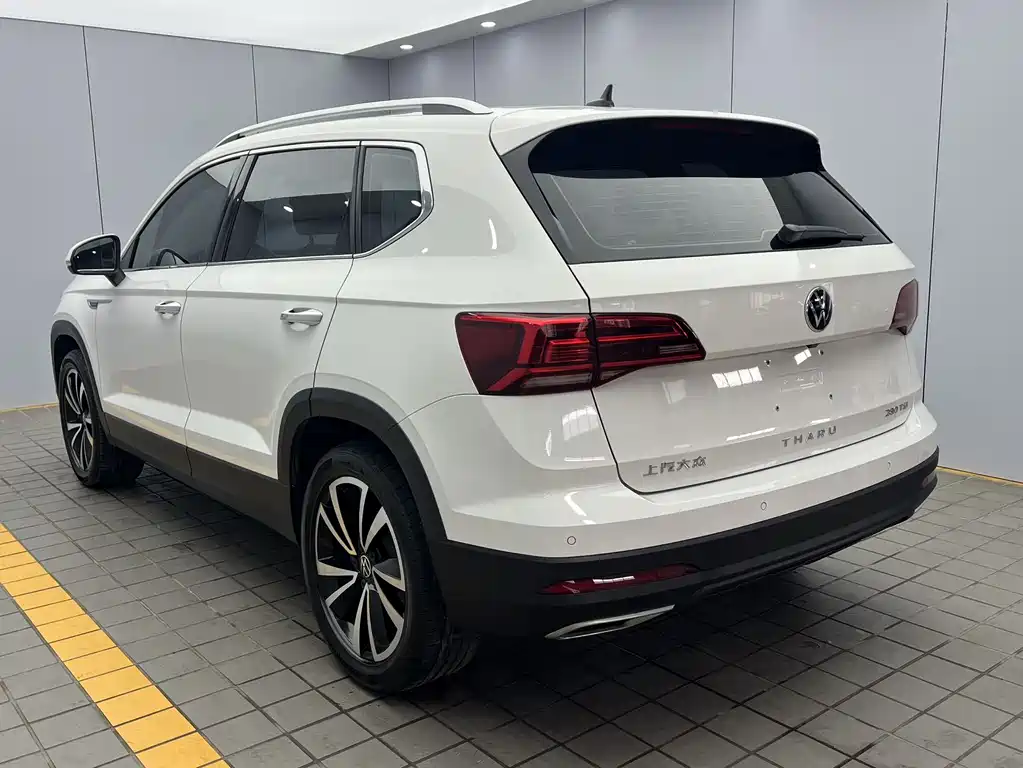 Tharu 280 TSI 2 WD Luxury