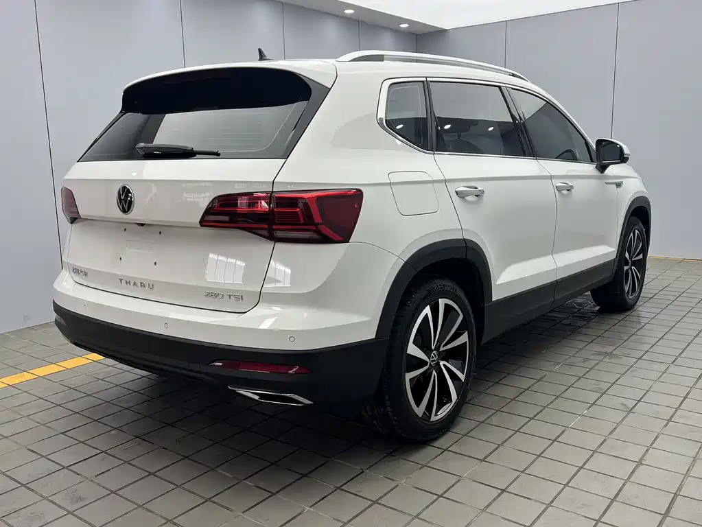 Tharu 280 TSI 2 WD Luxury