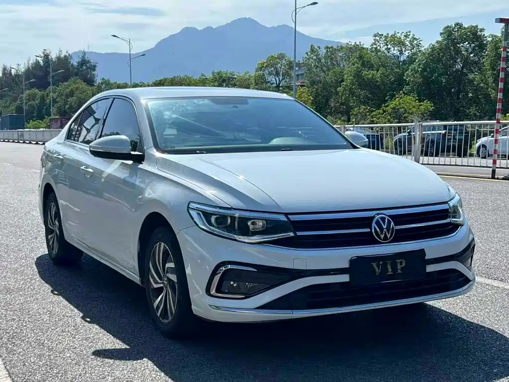 Bora 200 TSI DSG Joy Travel