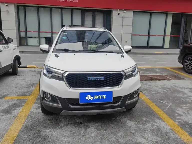 Haval H1 哈弗H1 2016款 改款 蓝标 1.5 L AMT豪华型