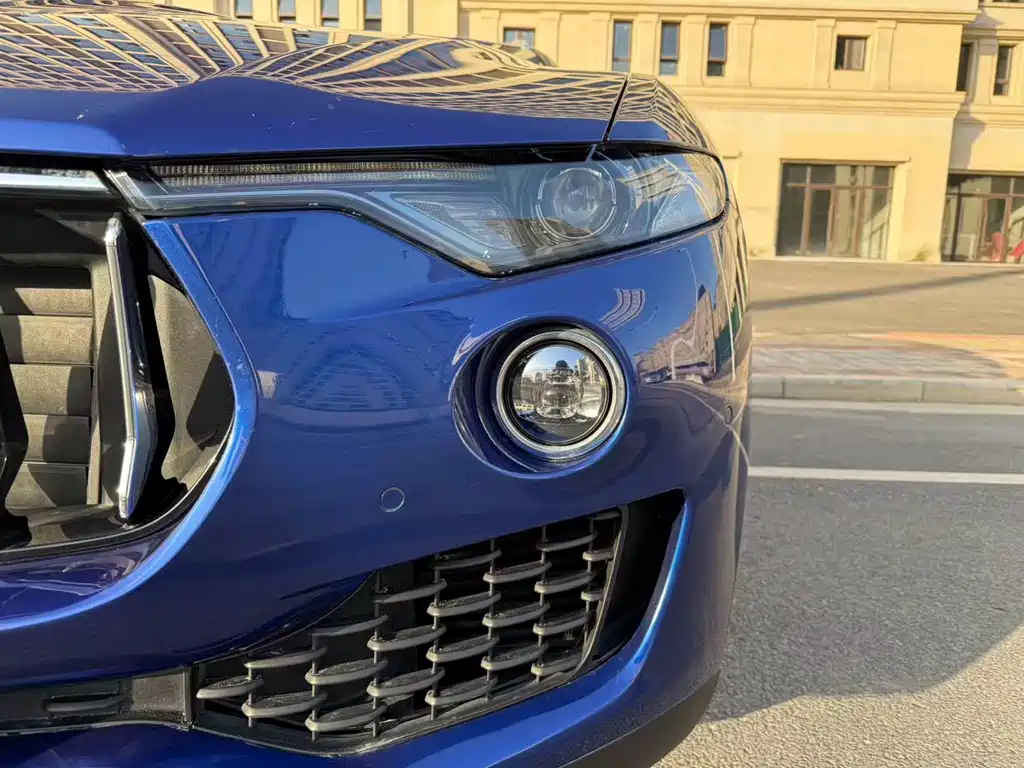 Levante 3.0 T Standard