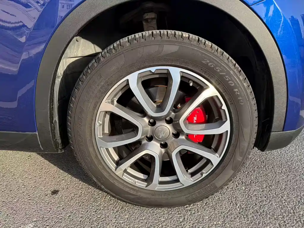 Levante 3.0 T Standard