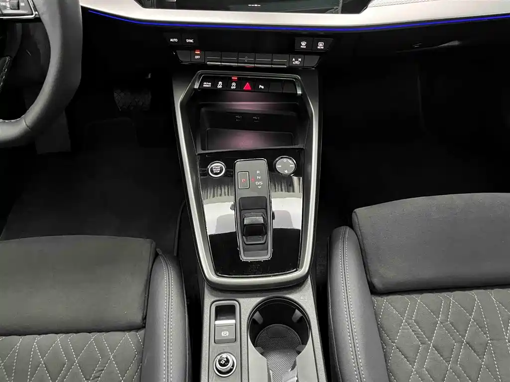 Audi A3 Sportback 35 TFSI Luxury Sport