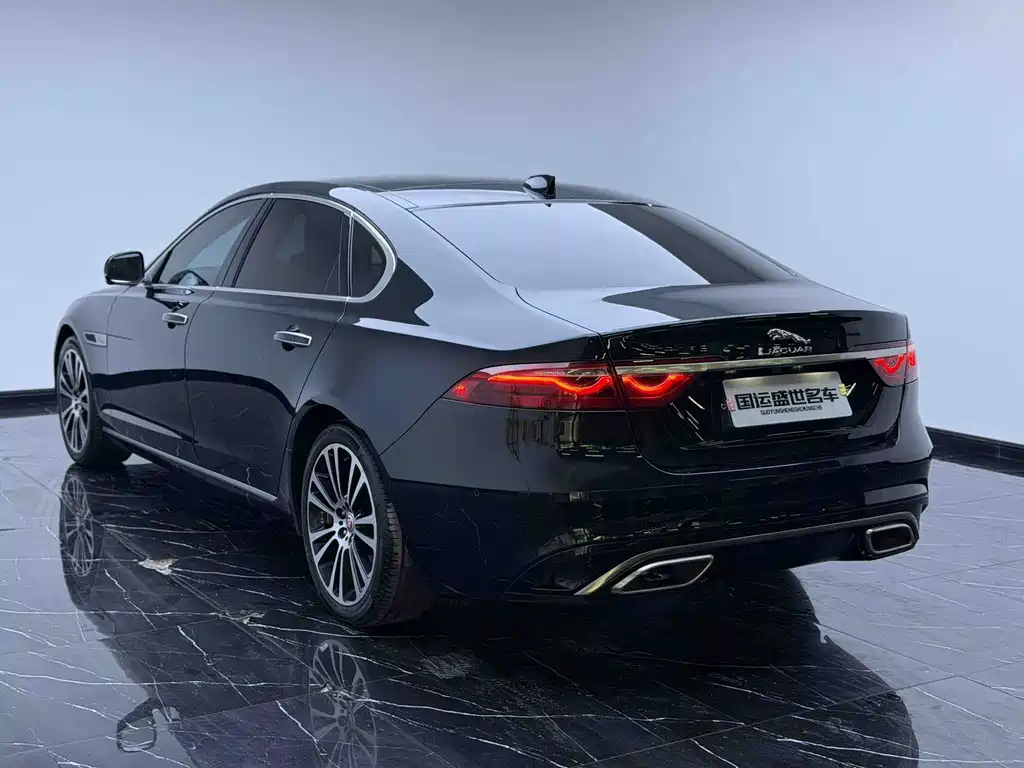Jaguar XFL XFL 2.0 T P250 2 WD Premium Luxury