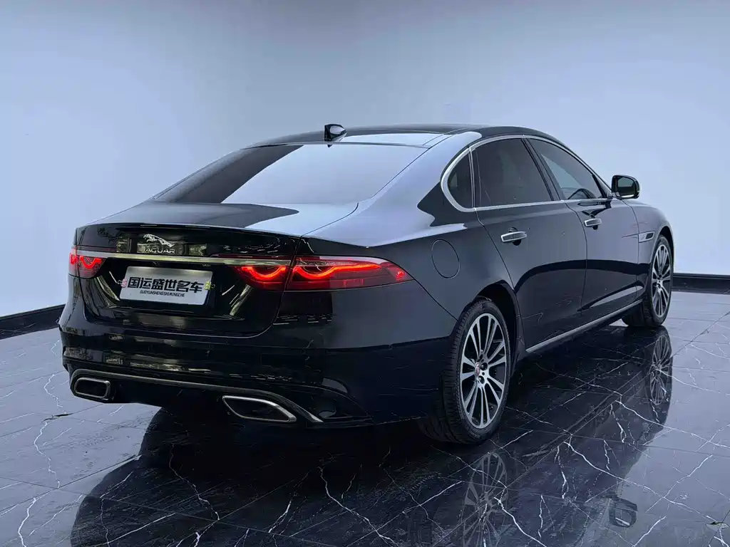 Jaguar XFL XFL 2.0 T P250 2 WD Premium Luxury