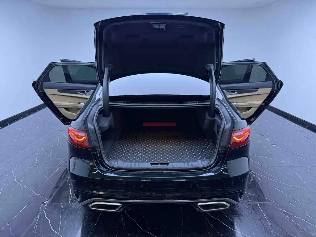 Jaguar XFL XFL 2.0 T P250 2 WD Premium Luxury