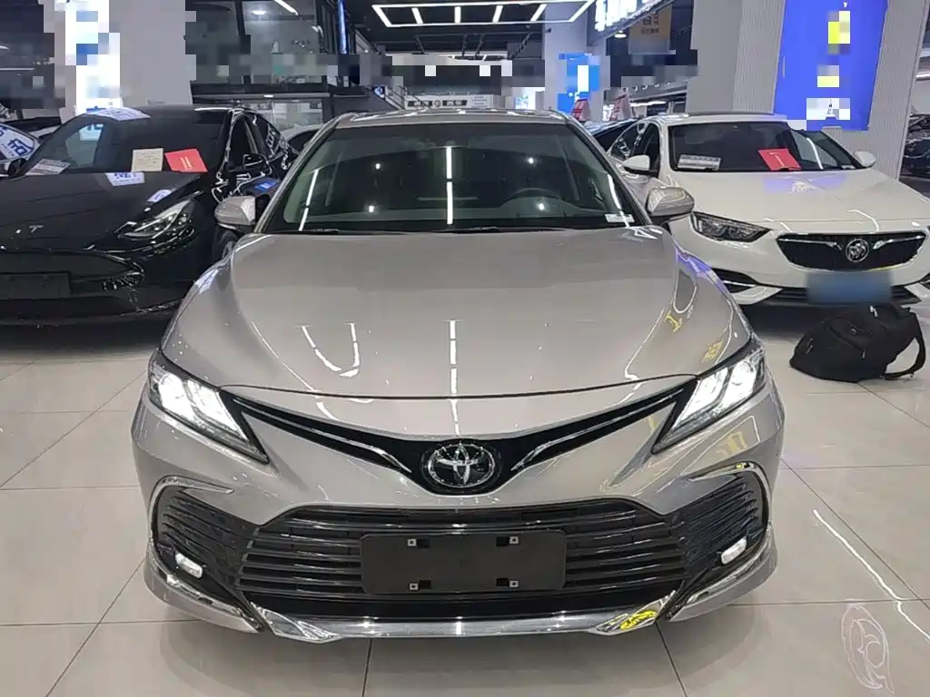 Camry 2.0 G Luxury