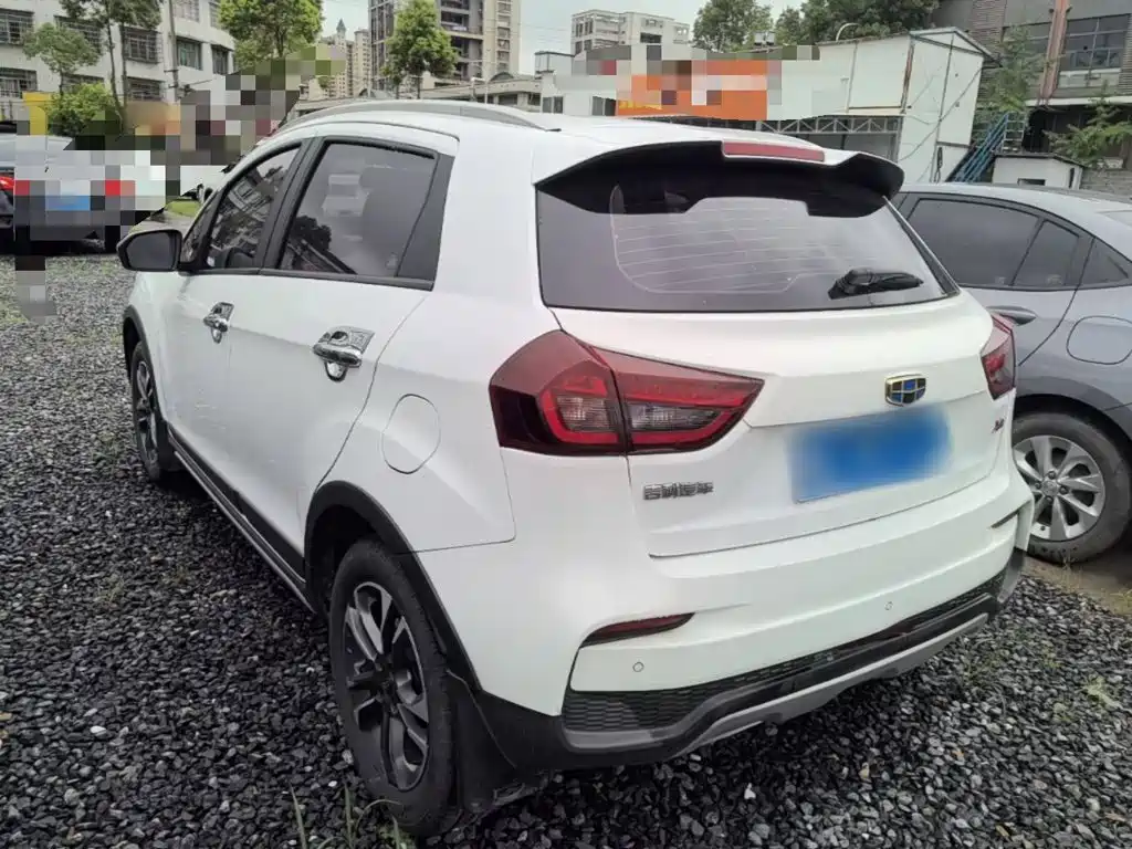 Vision X3 远景X3 2019款 升级版 1.5 L 手动精英型
