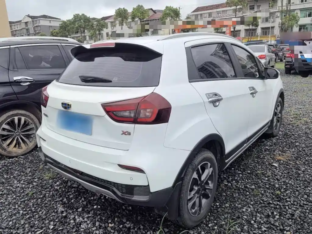 Vision X3 远景X3 2019款 升级版 1.5 L 手动精英型