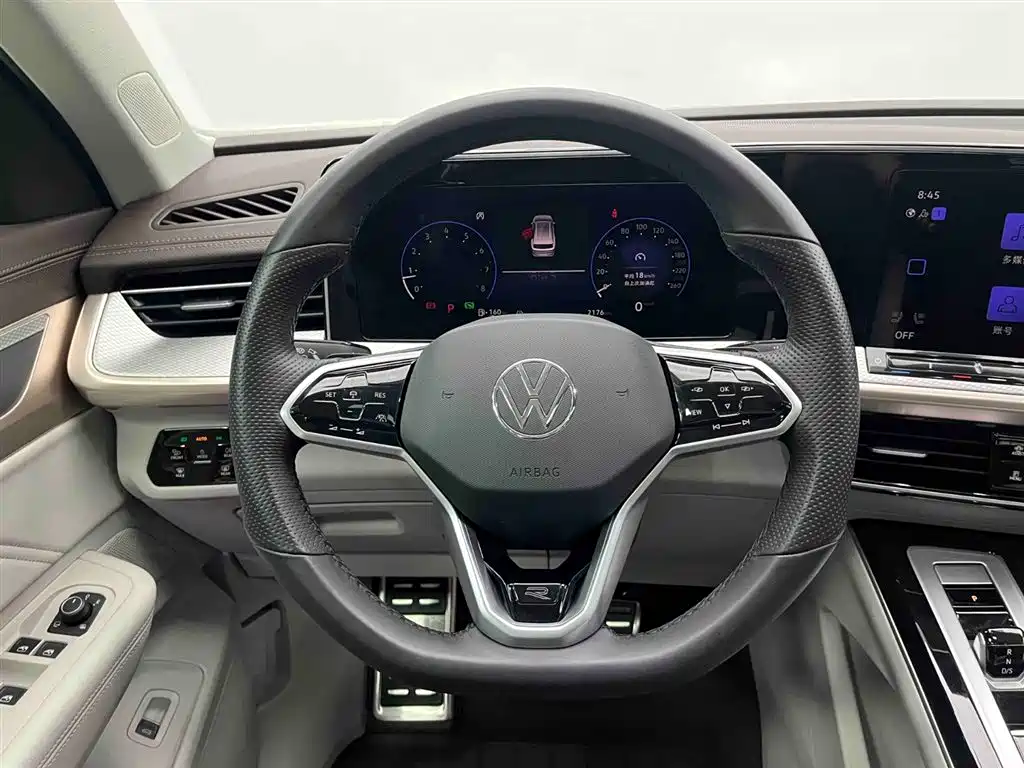 Tavendor 380 TSI 4 WD R-Line Cruise