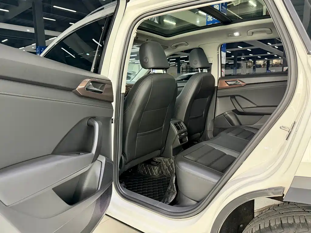 Tharu 280 TSI 2 WD Luxury