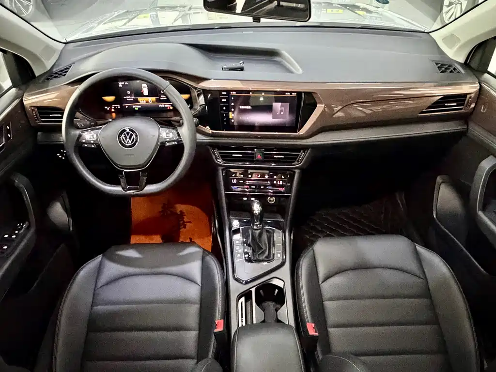 Tharu 280 TSI 2 WD Luxury