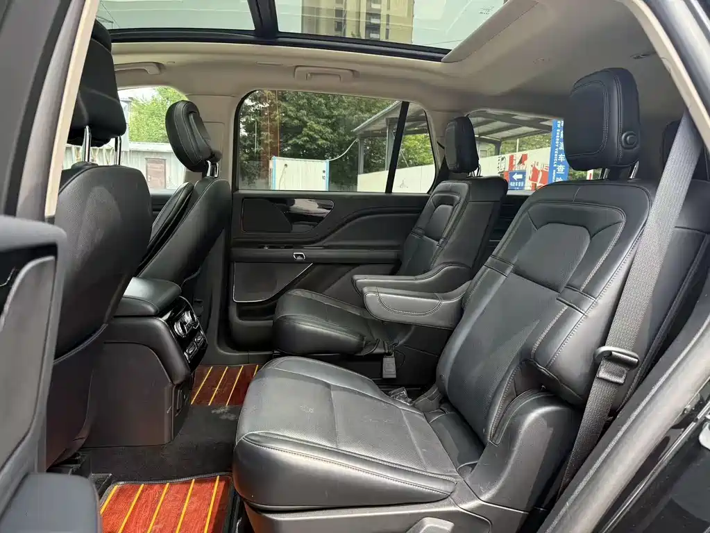 Aviator 3.0 T V6 4 WD Premium