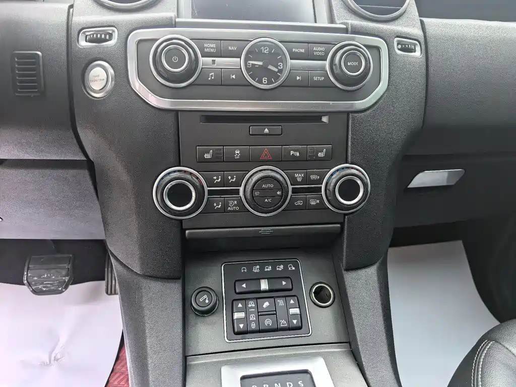 Discovery 3.0 SDV6 HSE Diesel