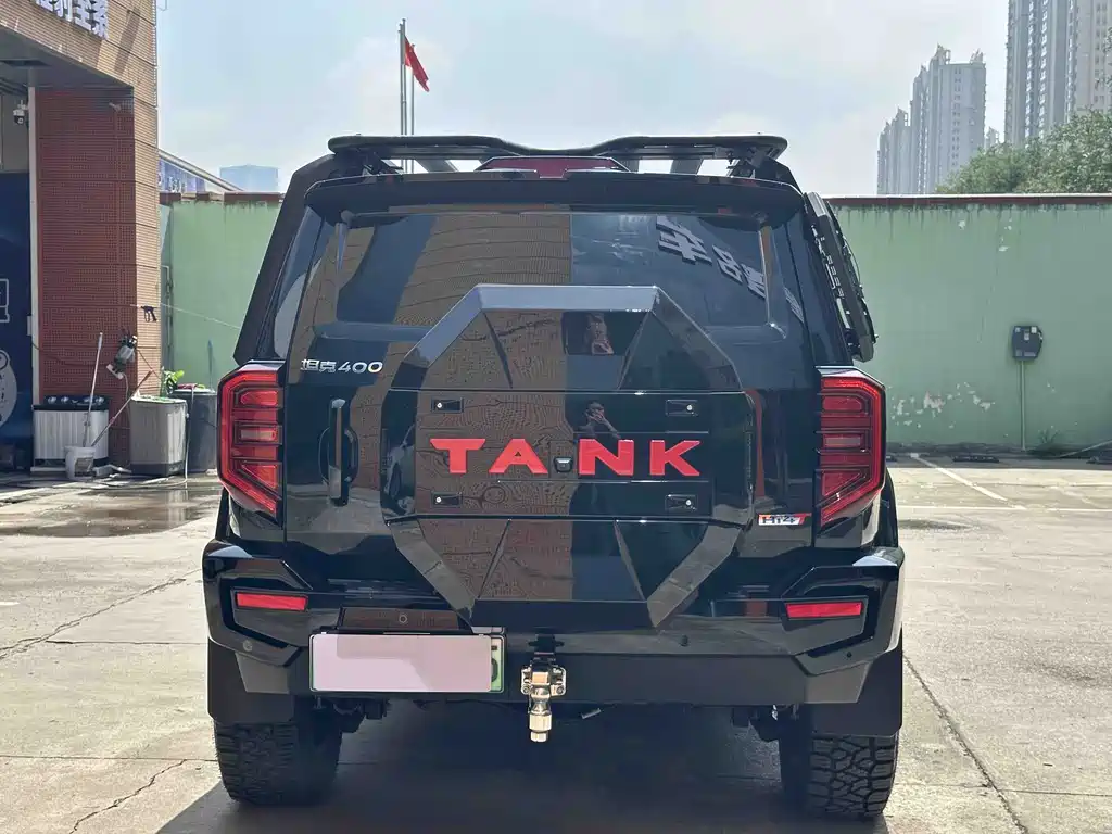 Tank 400 NEV Hi4-T City