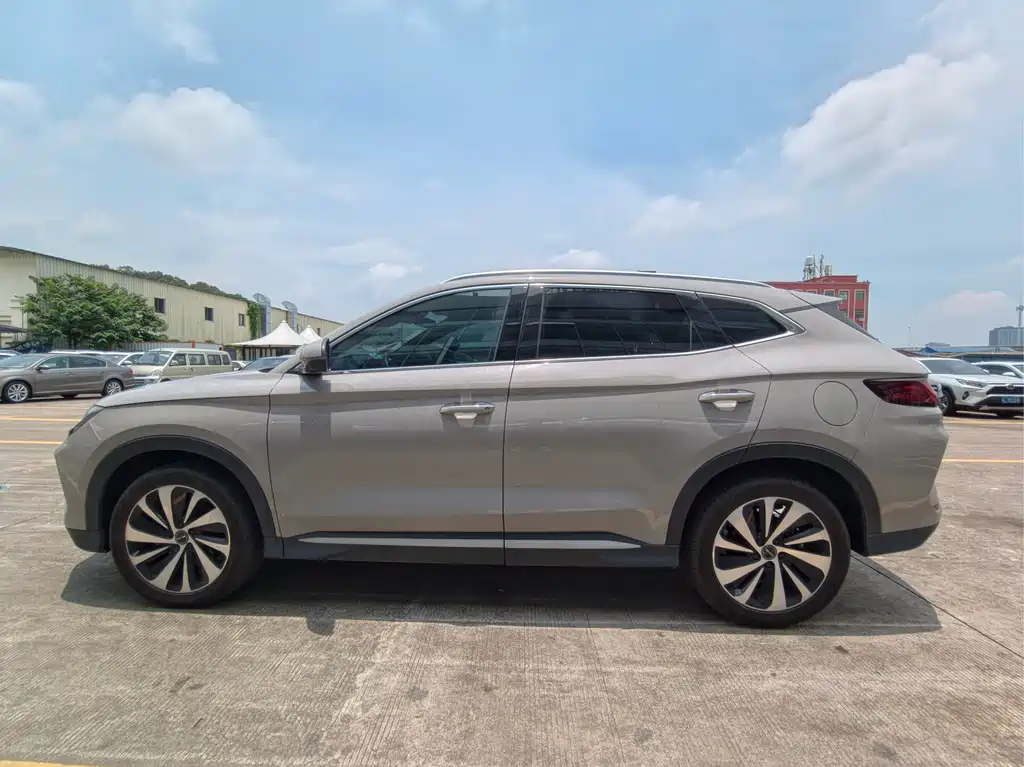 Song PLUS NEV Champion DM-i 150 KM Flagship PLUS
